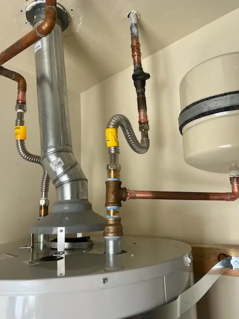 Water heater installation and plumbing repair in North Stelton
